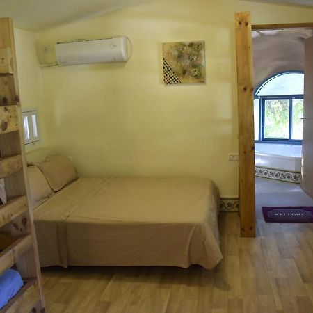 Dutch Farm Israel Bed and Breakfast Sede Zevi Eksteriør billede